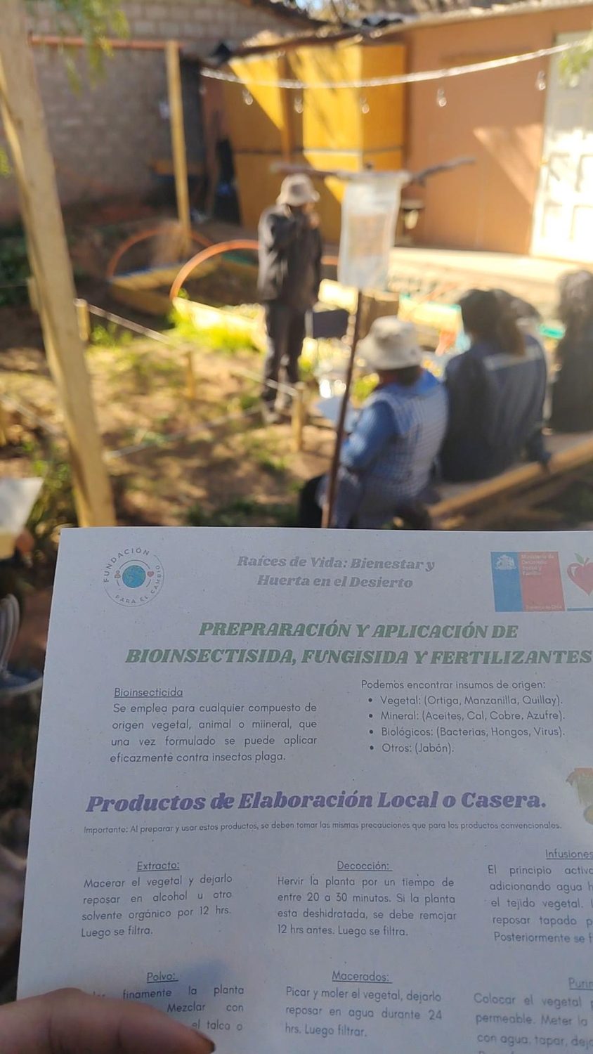 Imagen 7: 5ta Jornada de Habilitación de la Huerta Comunitaria. Realización de Bio-Preparado para el controlador de plagas de la Huerta.